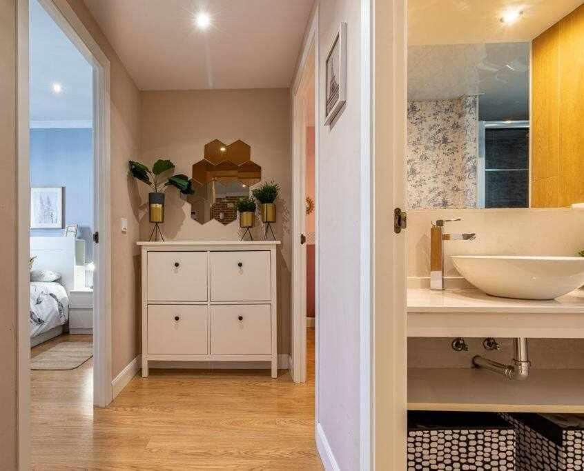 3 Apartamento En Estadio Sevilla 8 Plazas 3 Hab Y Metro المظهر الخارجي الصورة