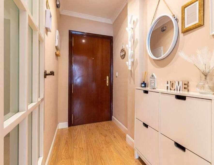 3 Apartamento En Estadio Sevilla 8 Plazas 3 Hab Y Metro المظهر الخارجي الصورة
