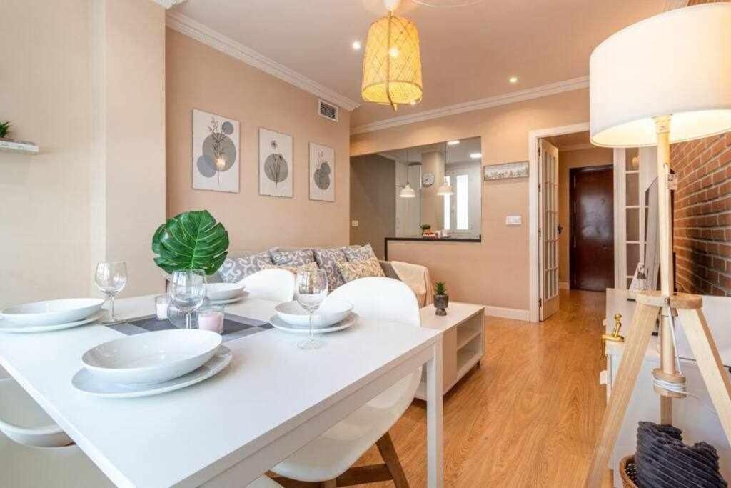 3 Apartamento En Estadio Sevilla 8 Plazas 3 Hab Y Metro المظهر الخارجي الصورة